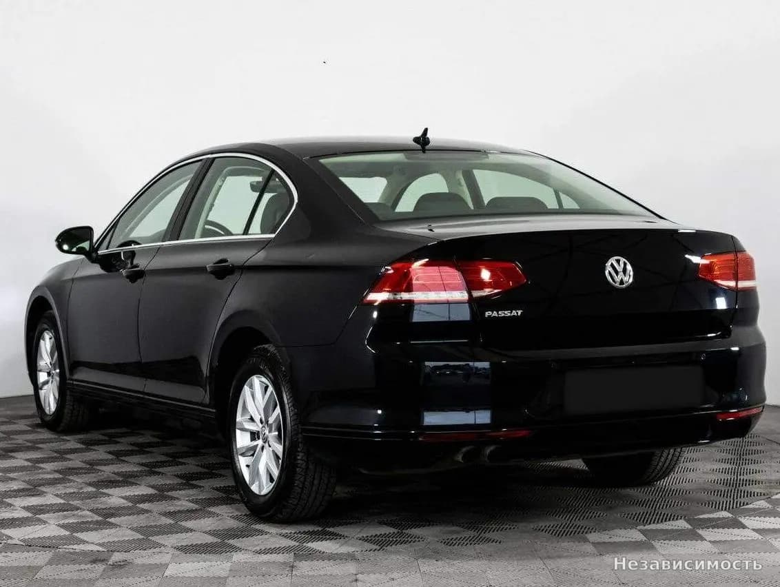 Volkswagen Passat 2018 с пробегом — фото 7