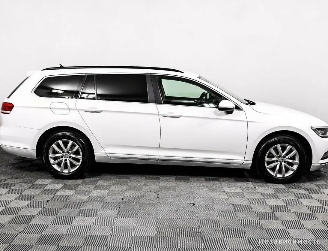 Volkswagen Passat 2018 с пробегом — фото 4