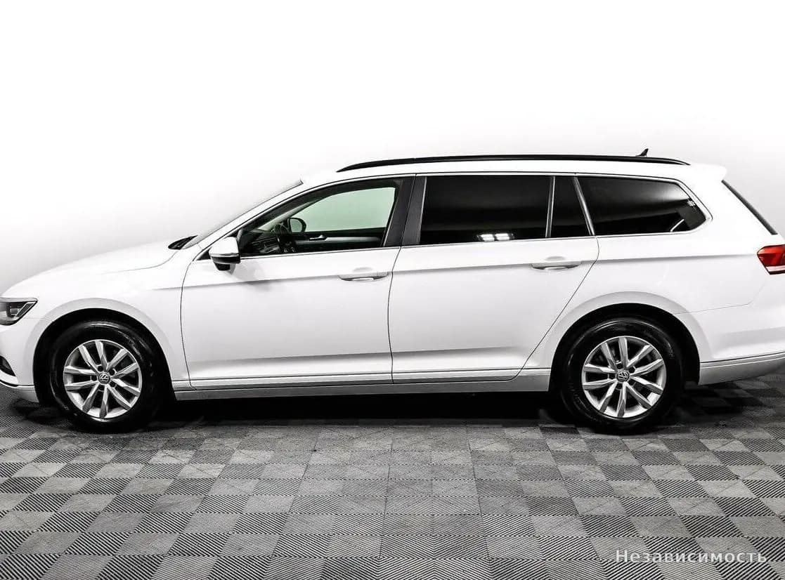 Volkswagen Passat 2018 с пробегом — фото 8