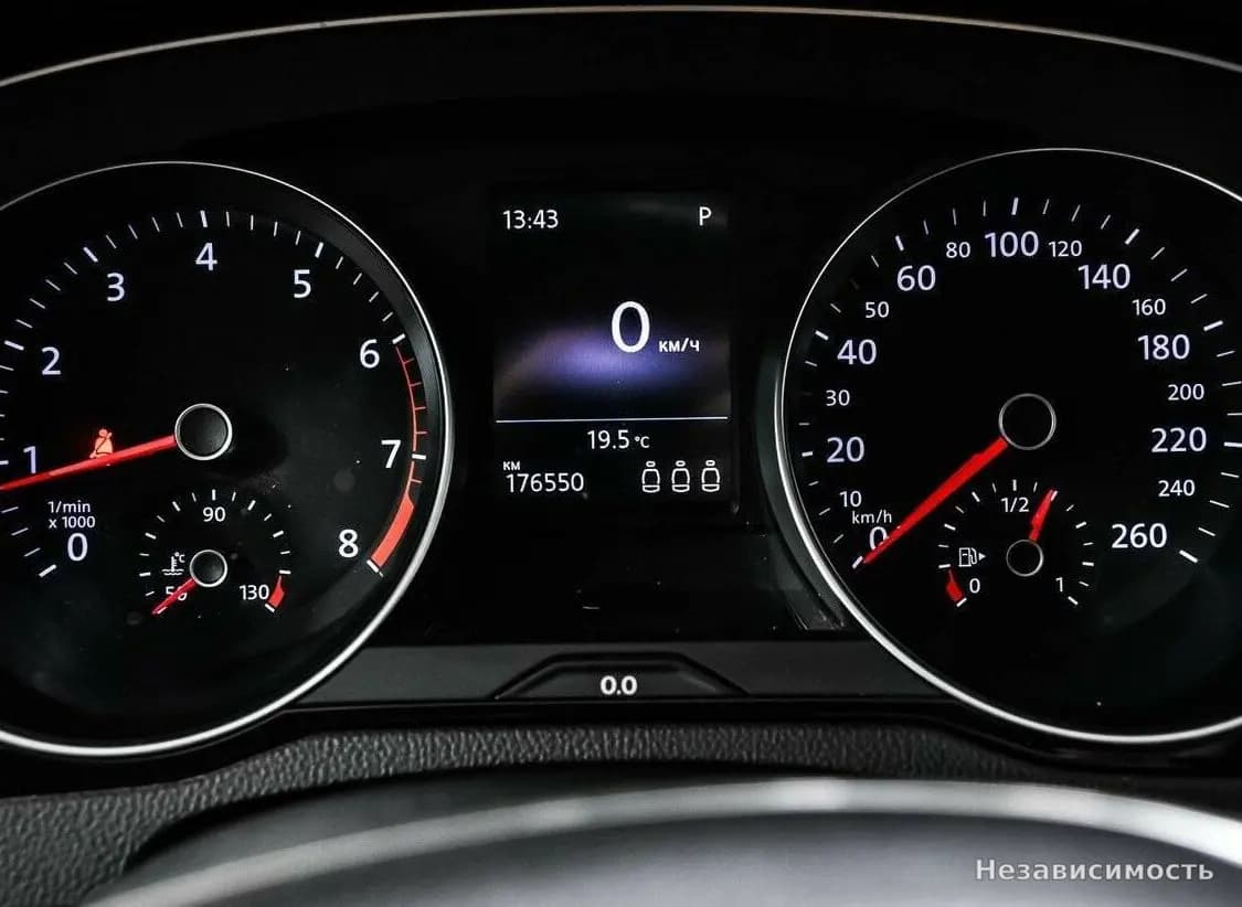 Volkswagen Passat 2018 с пробегом — фото 10