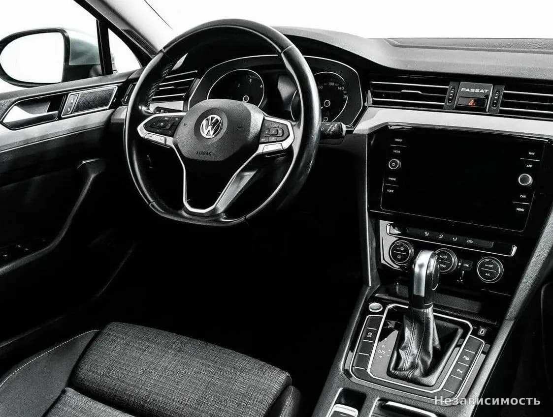 Volkswagen Passat 2019 с пробегом — фото 9