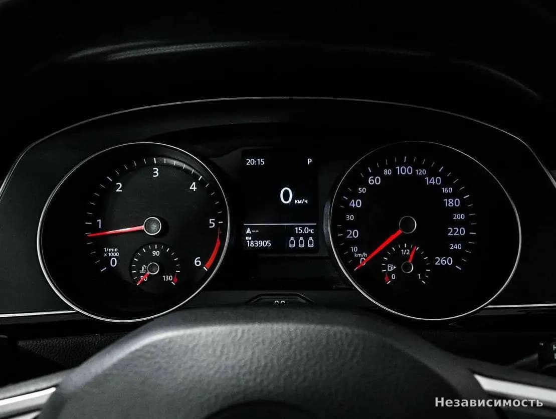 Volkswagen Passat 2019 с пробегом — фото 10