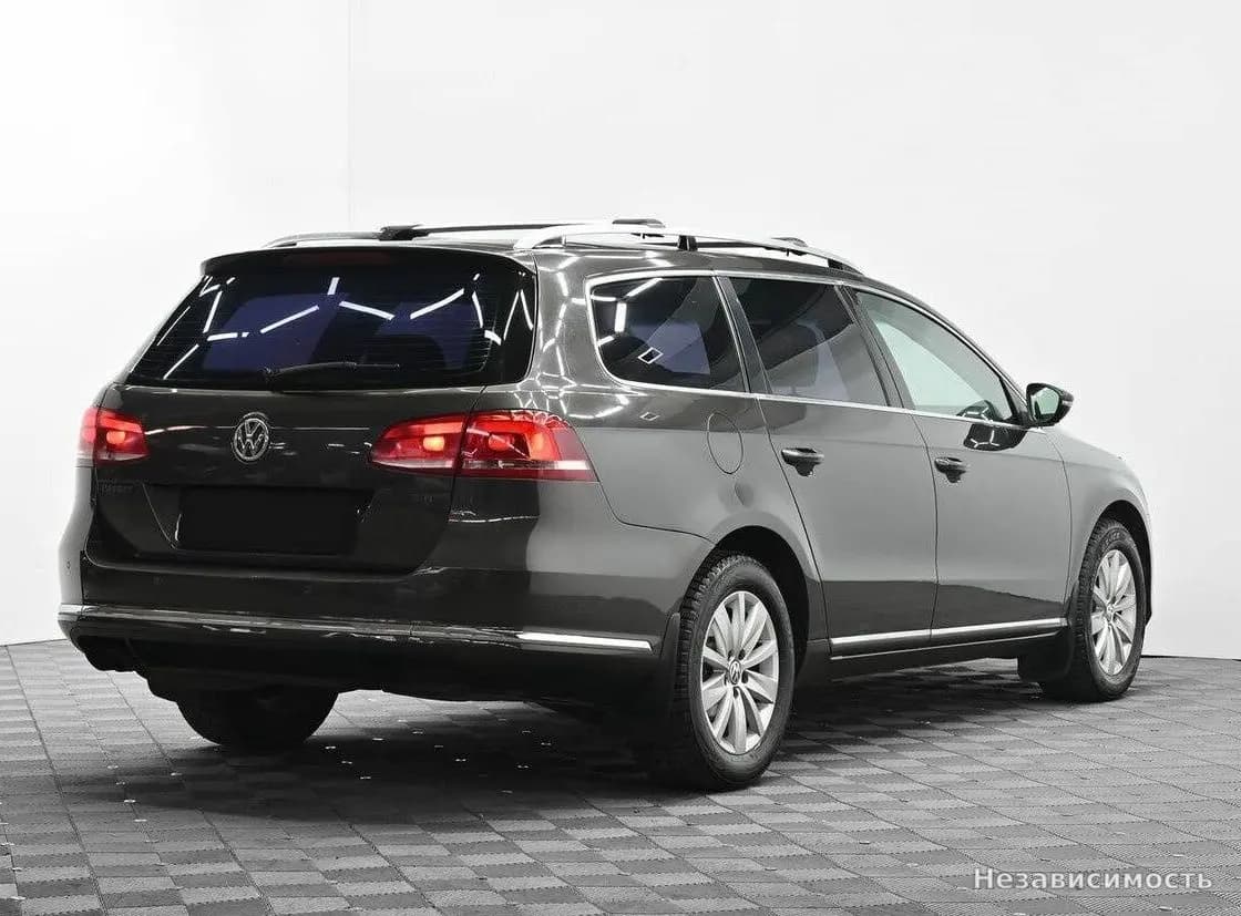 Volkswagen Passat 2012 с пробегом — фото 4