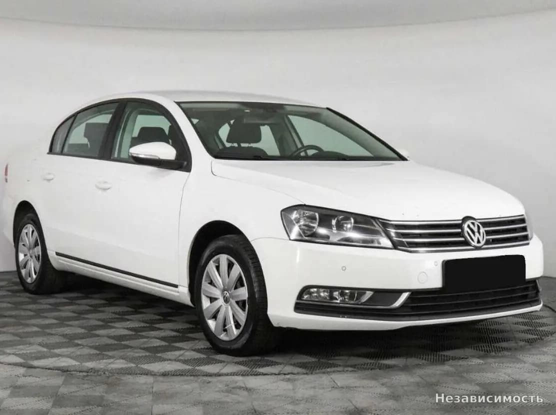 Volkswagen Passat 2014 с пробегом — фото 3