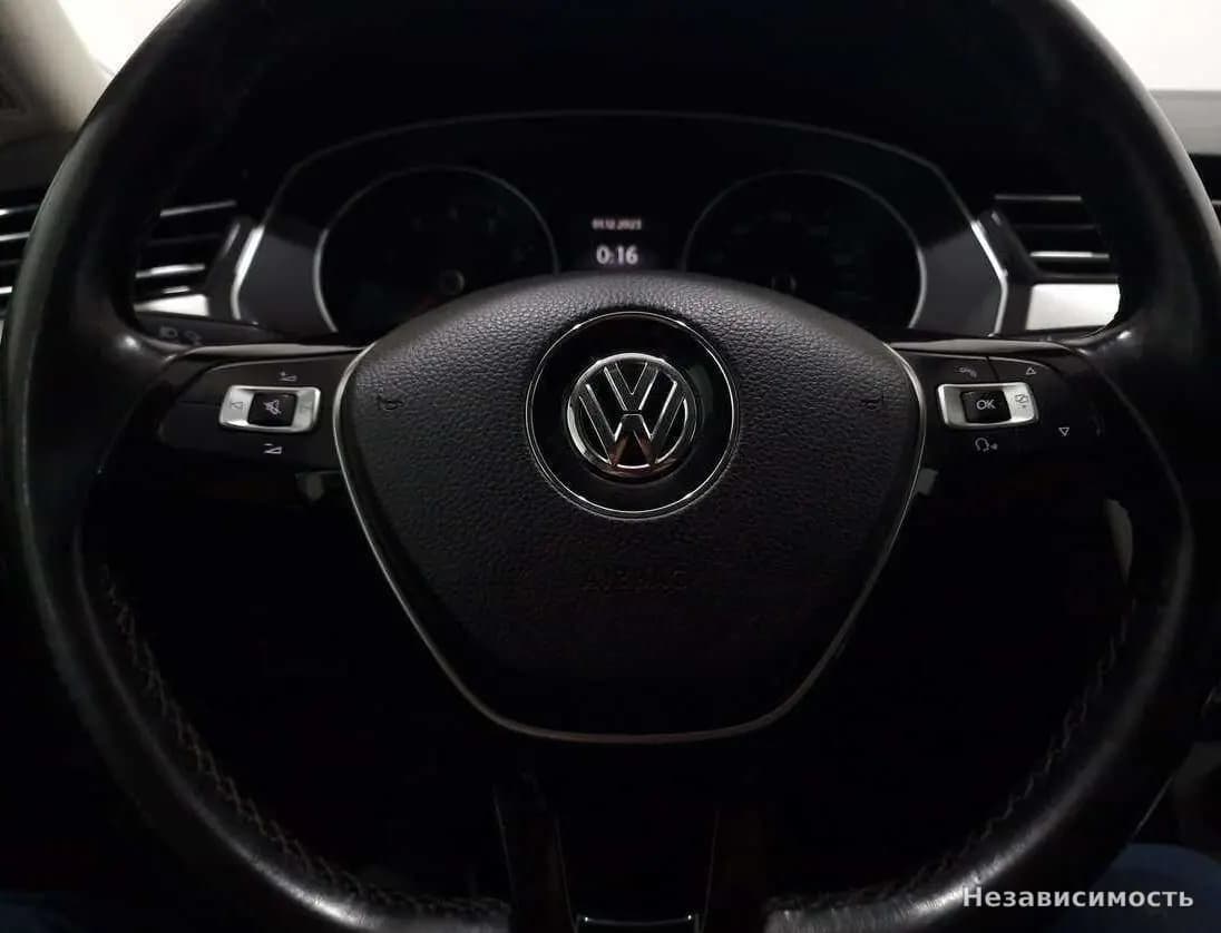 Volkswagen Passat 2015 с пробегом — фото 5
