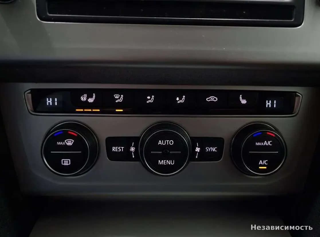 Volkswagen Passat 2015 с пробегом — фото 8
