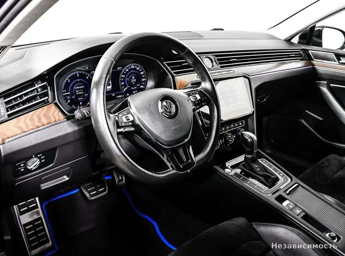 Volkswagen Passat 2018 с пробегом — фото 10