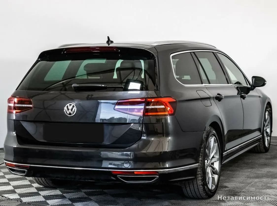 Volkswagen Passat 2018 с пробегом — фото 5