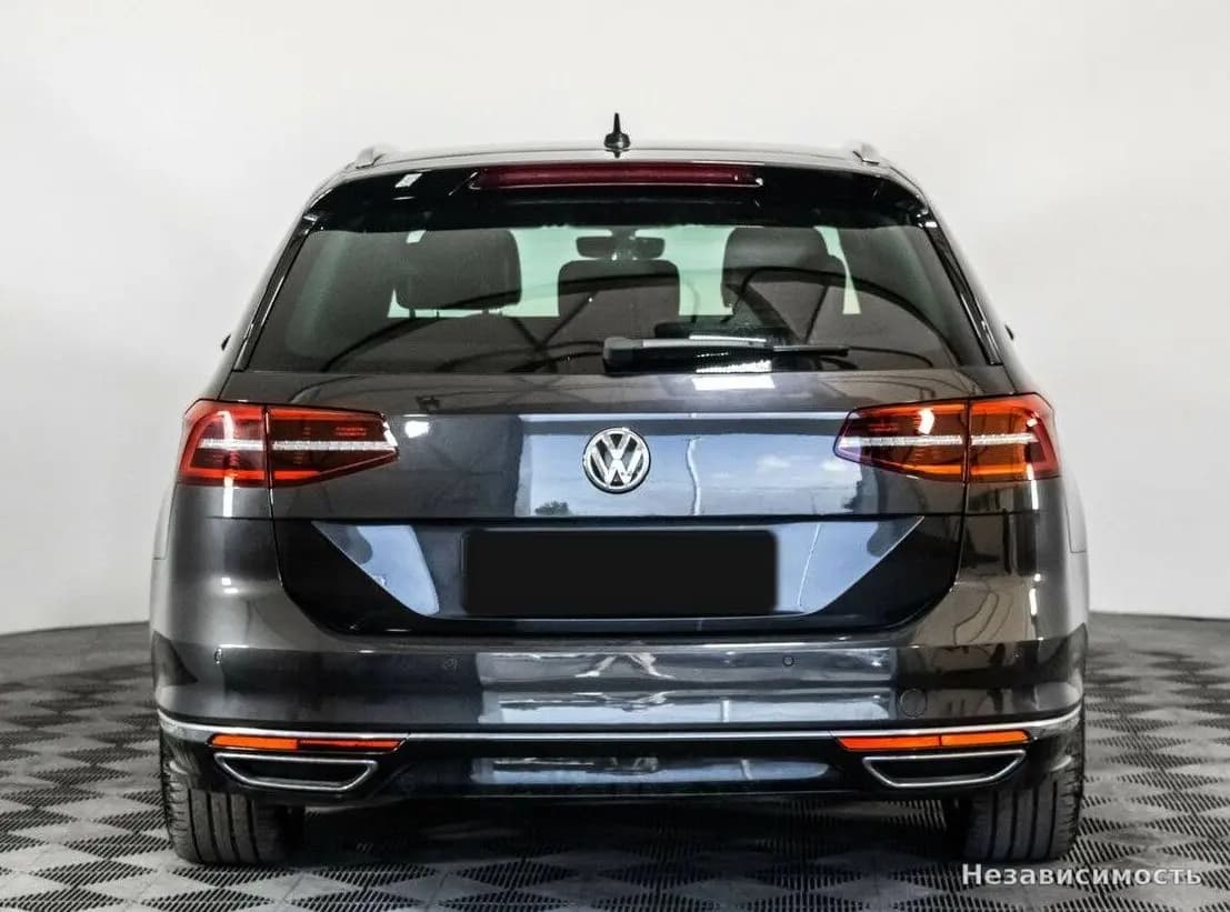 Volkswagen Passat 2018 с пробегом — фото 6
