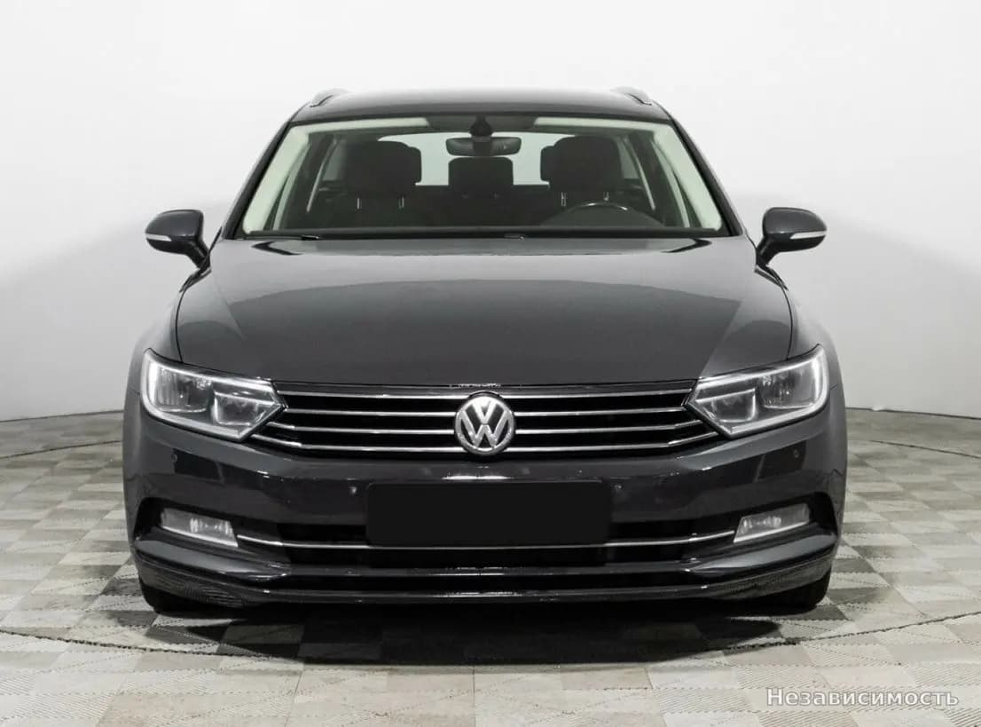 Volkswagen Passat 2019 с пробегом — фото 2