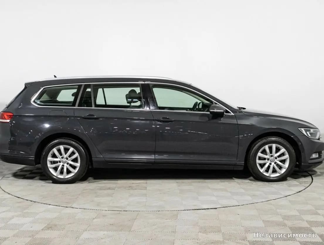 Volkswagen Passat 2019 с пробегом — фото 4