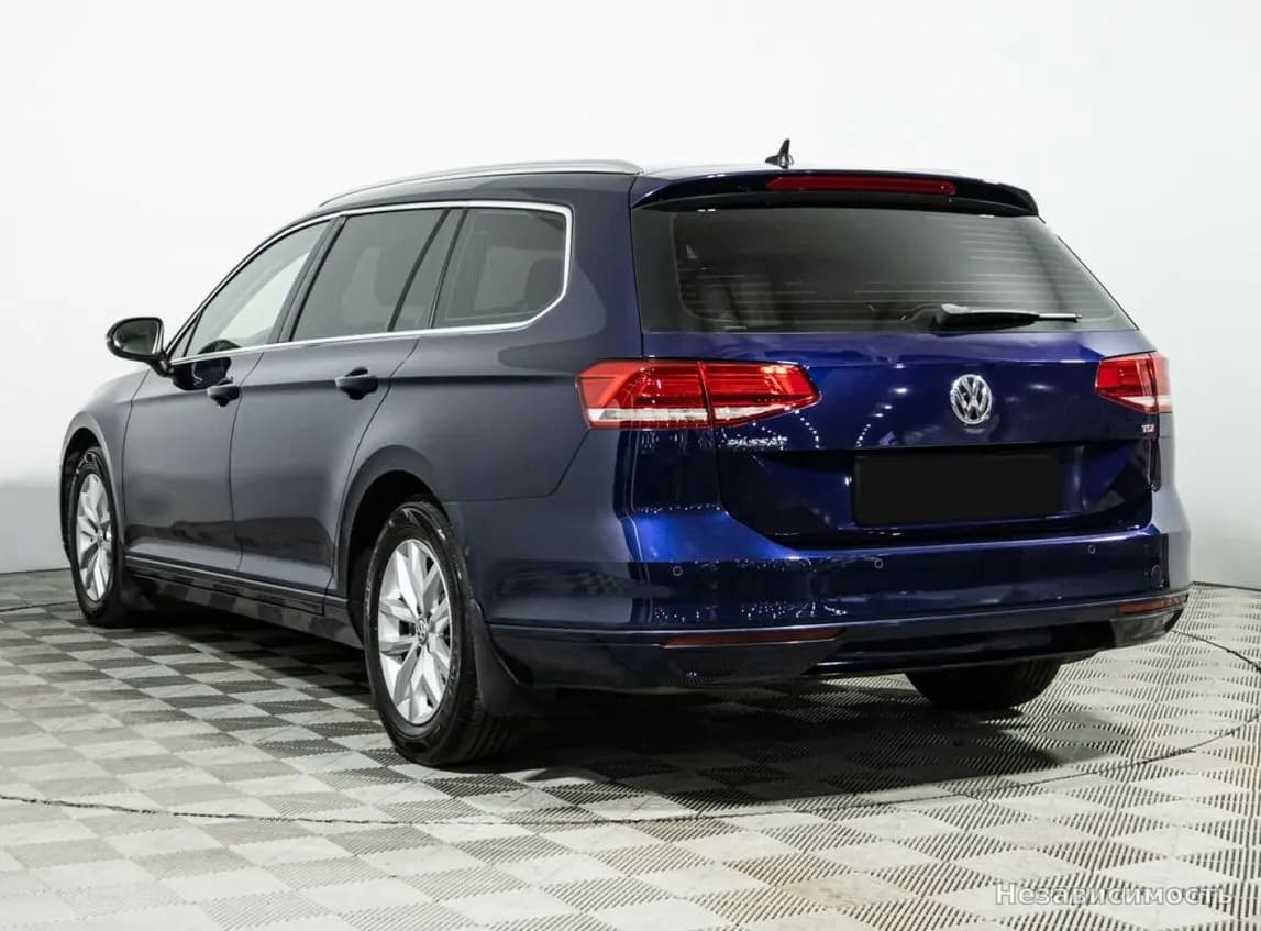 Volkswagen Passat 2017 с пробегом — фото 6