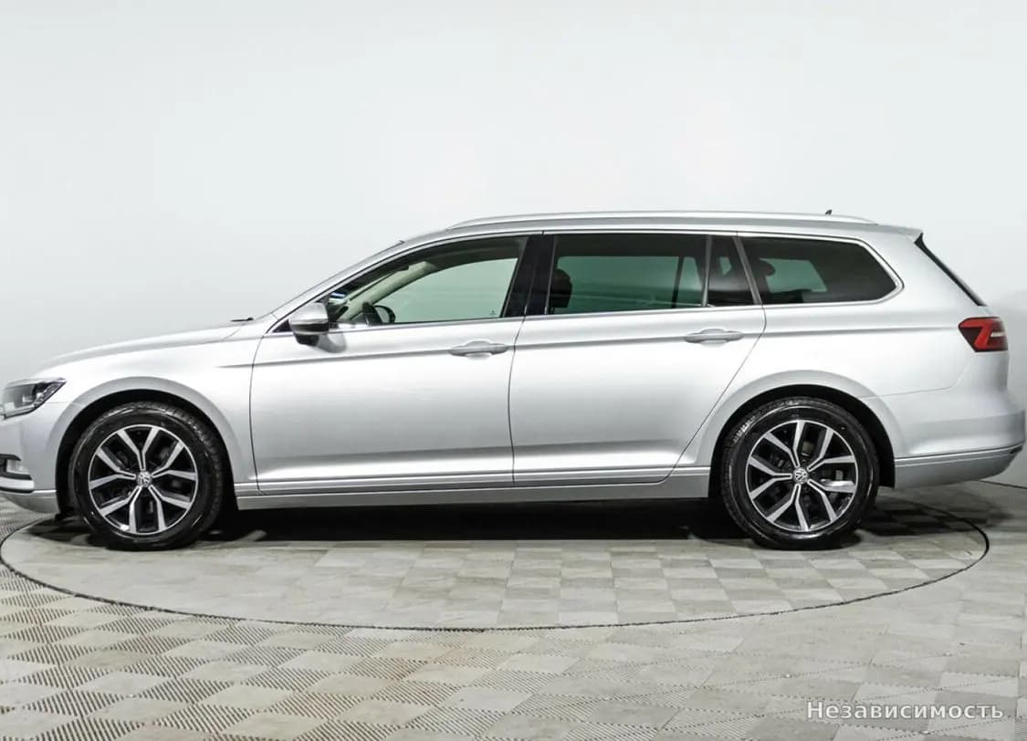 Volkswagen Passat 2017 с пробегом — фото 8