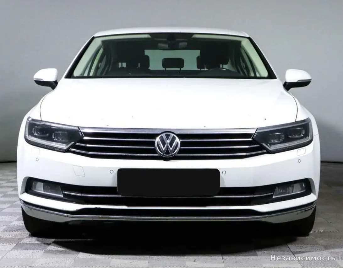 Volkswagen Passat 2016 с пробегом — фото 2