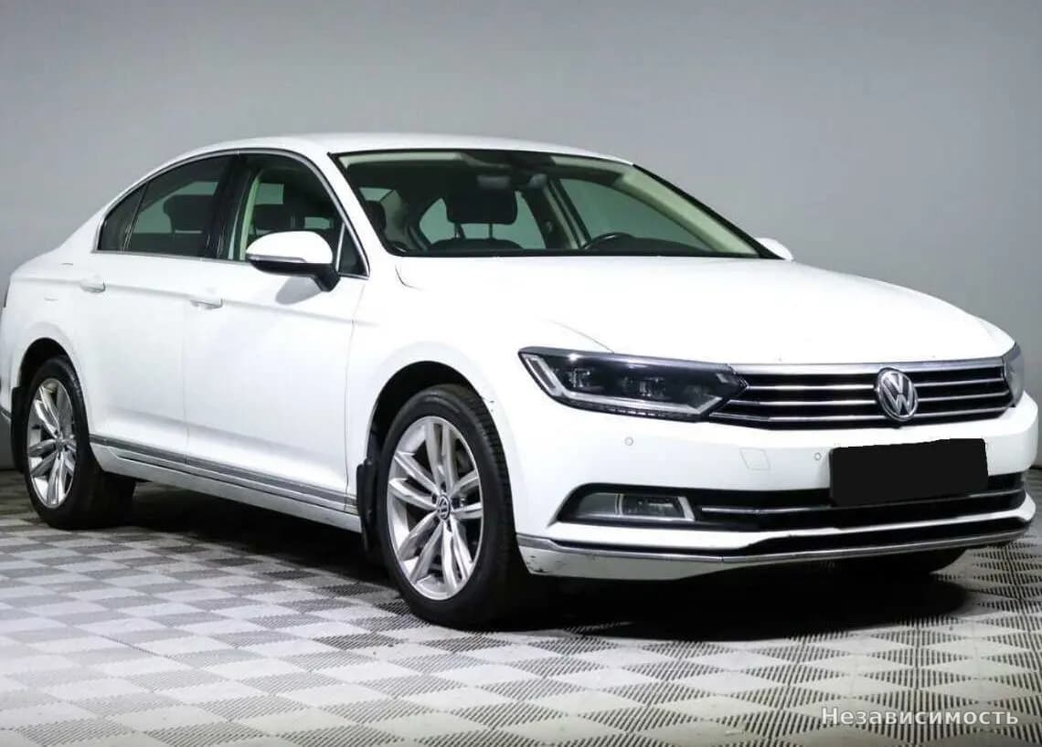 Volkswagen Passat 2016 с пробегом — фото 3