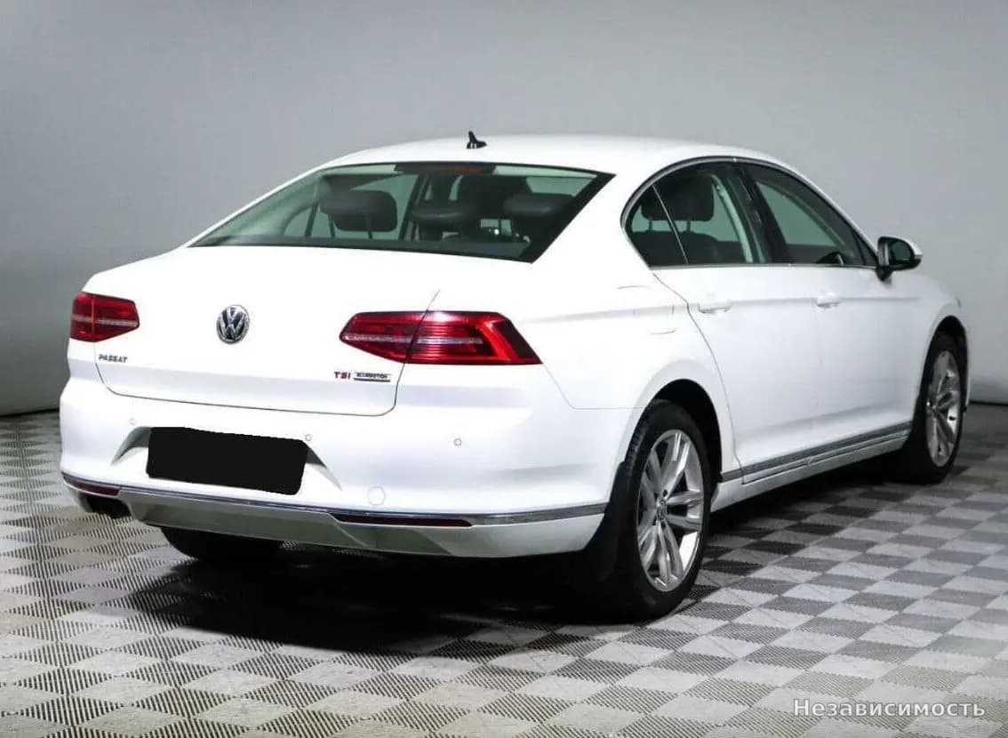 Volkswagen Passat 2016 с пробегом — фото 4