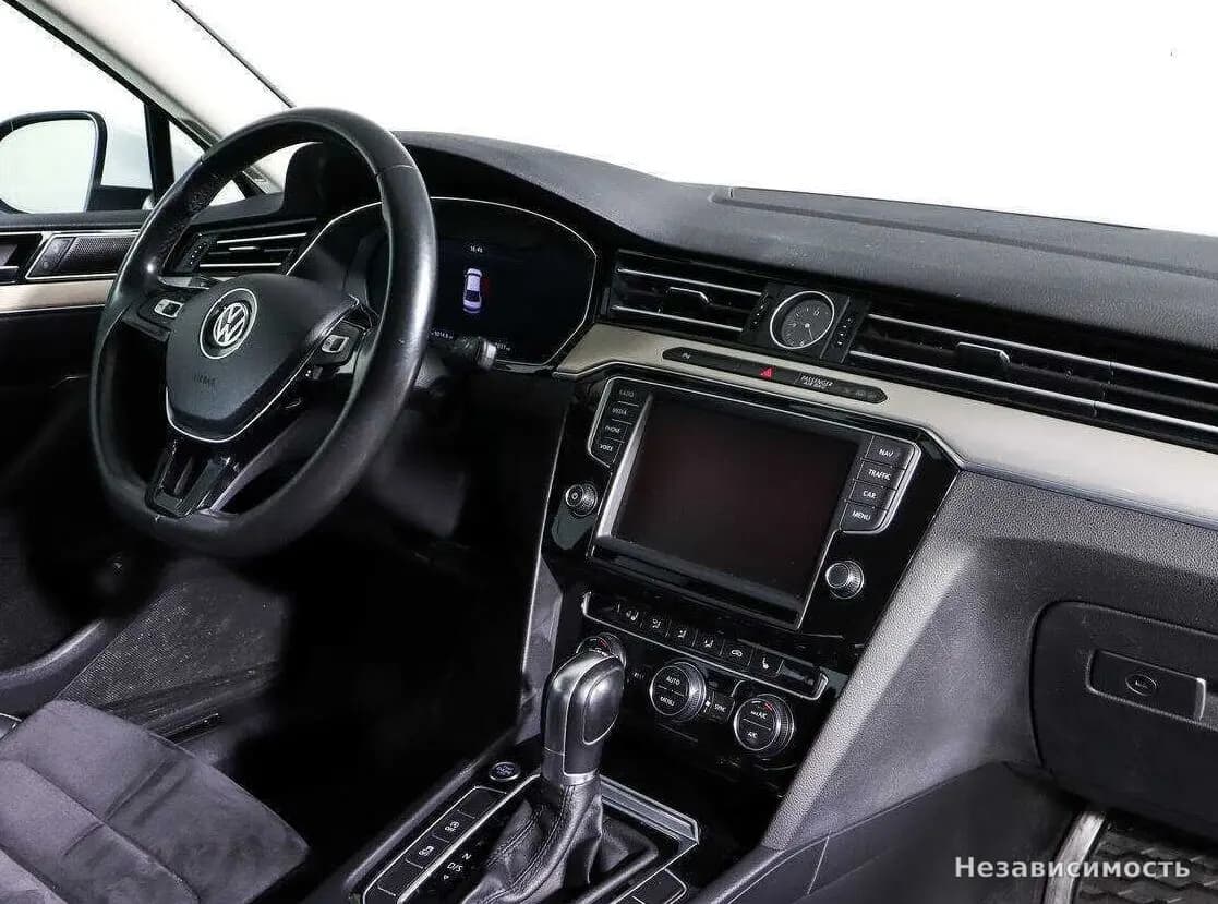 Volkswagen Passat 2016 с пробегом — фото 7