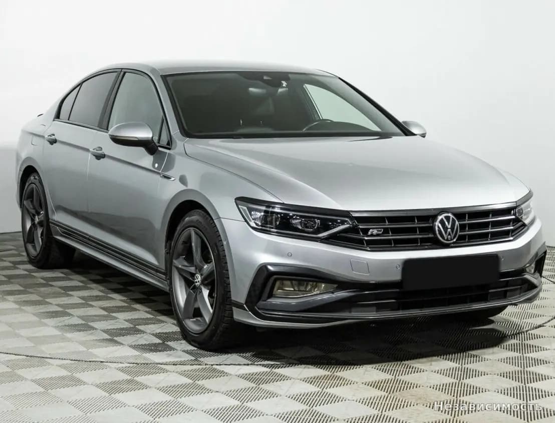 Volkswagen Passat 2021 с пробегом — фото 3