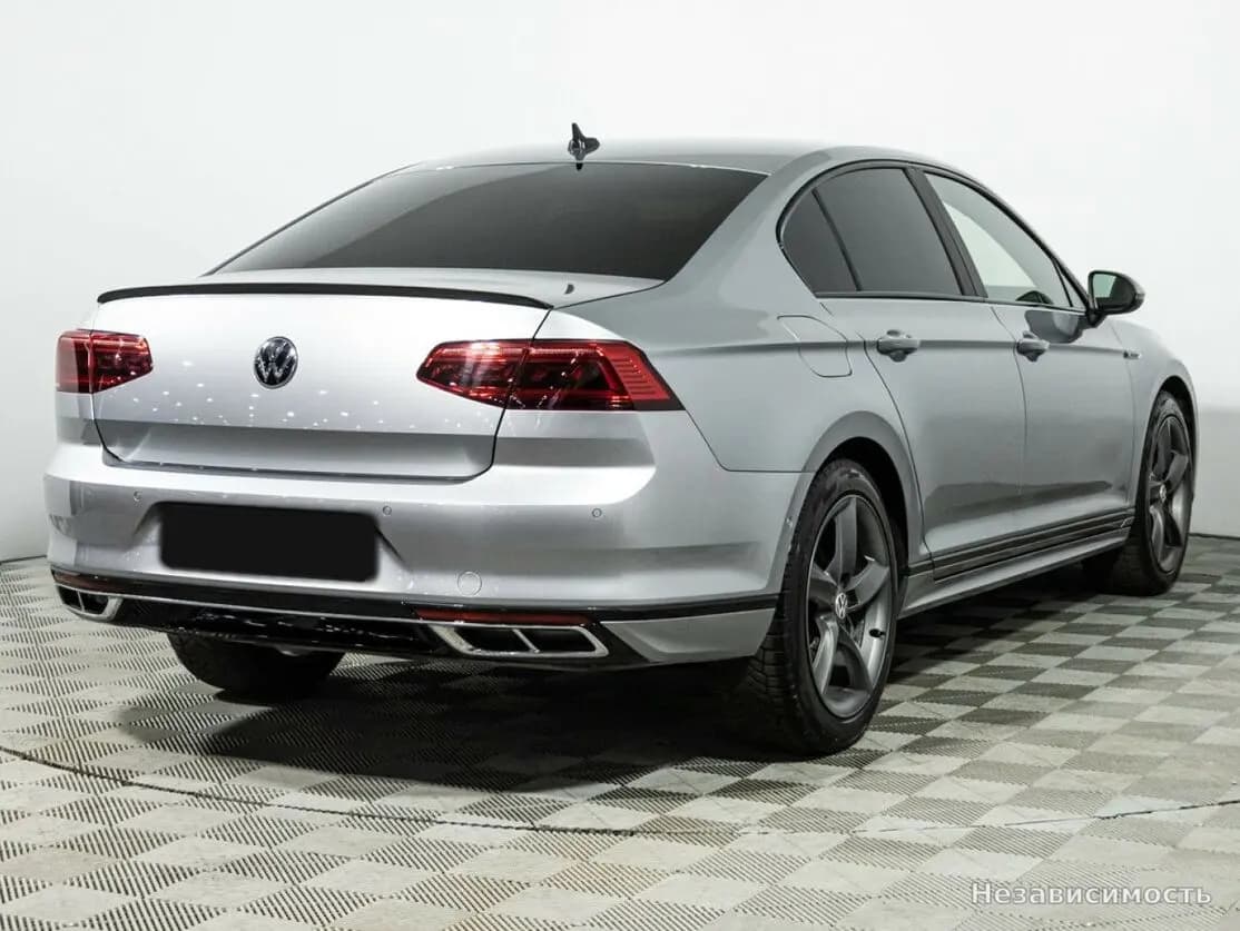 Volkswagen Passat 2021 с пробегом — фото 5