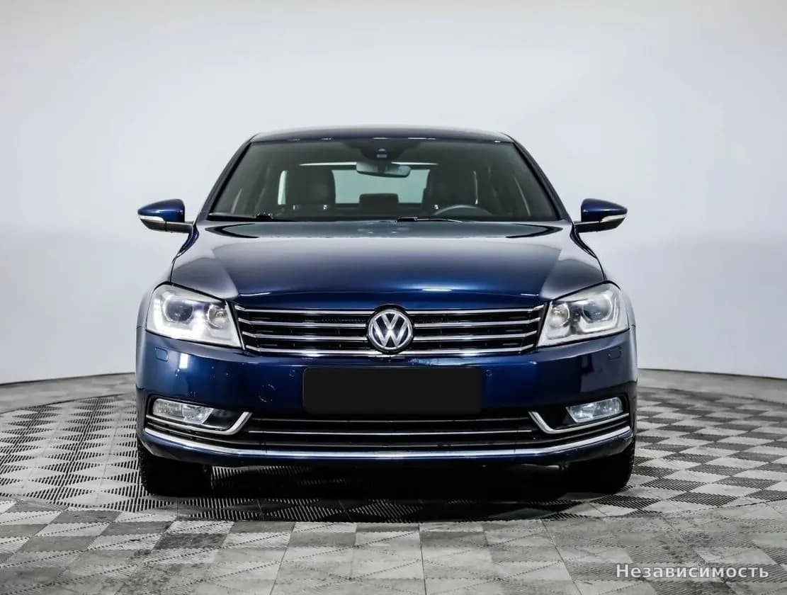 Volkswagen Passat 2014 с пробегом — фото 2