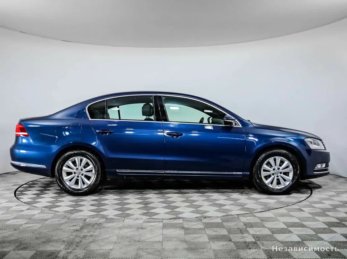 Volkswagen Passat 2014 с пробегом — фото 4