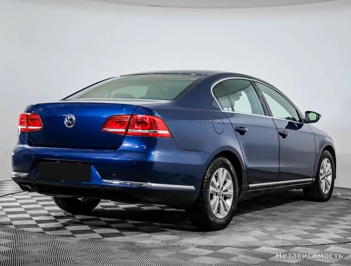 Volkswagen Passat 2014 с пробегом — фото 5