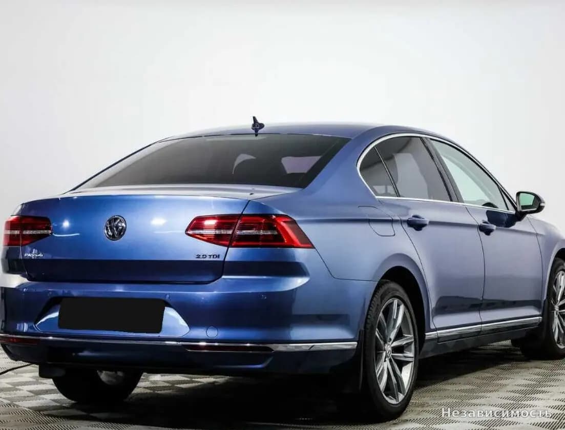Volkswagen Passat 2017 с пробегом — фото 4