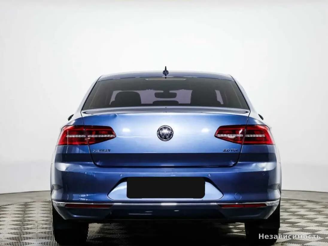 Volkswagen Passat 2017 с пробегом — фото 5