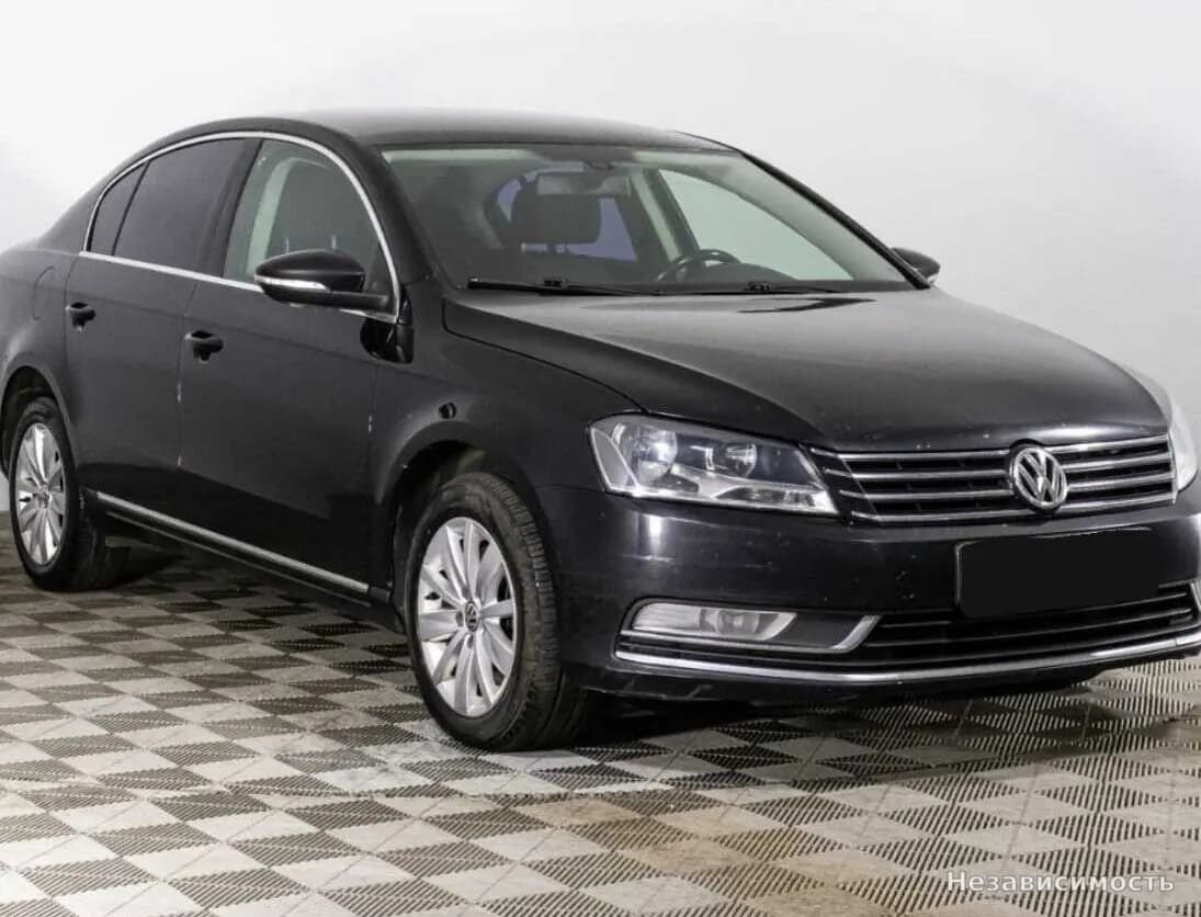 Volkswagen Passat 2013 с пробегом — фото 3