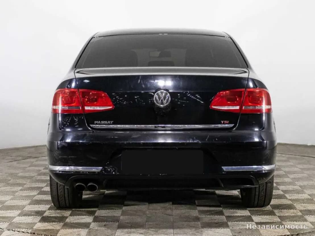 Volkswagen Passat 2013 с пробегом — фото 6