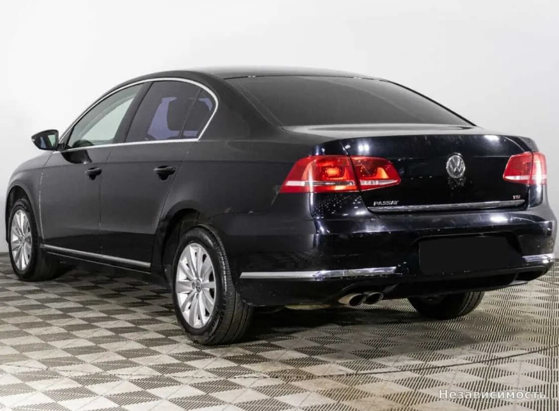 Volkswagen Passat 2013 с пробегом — фото 7