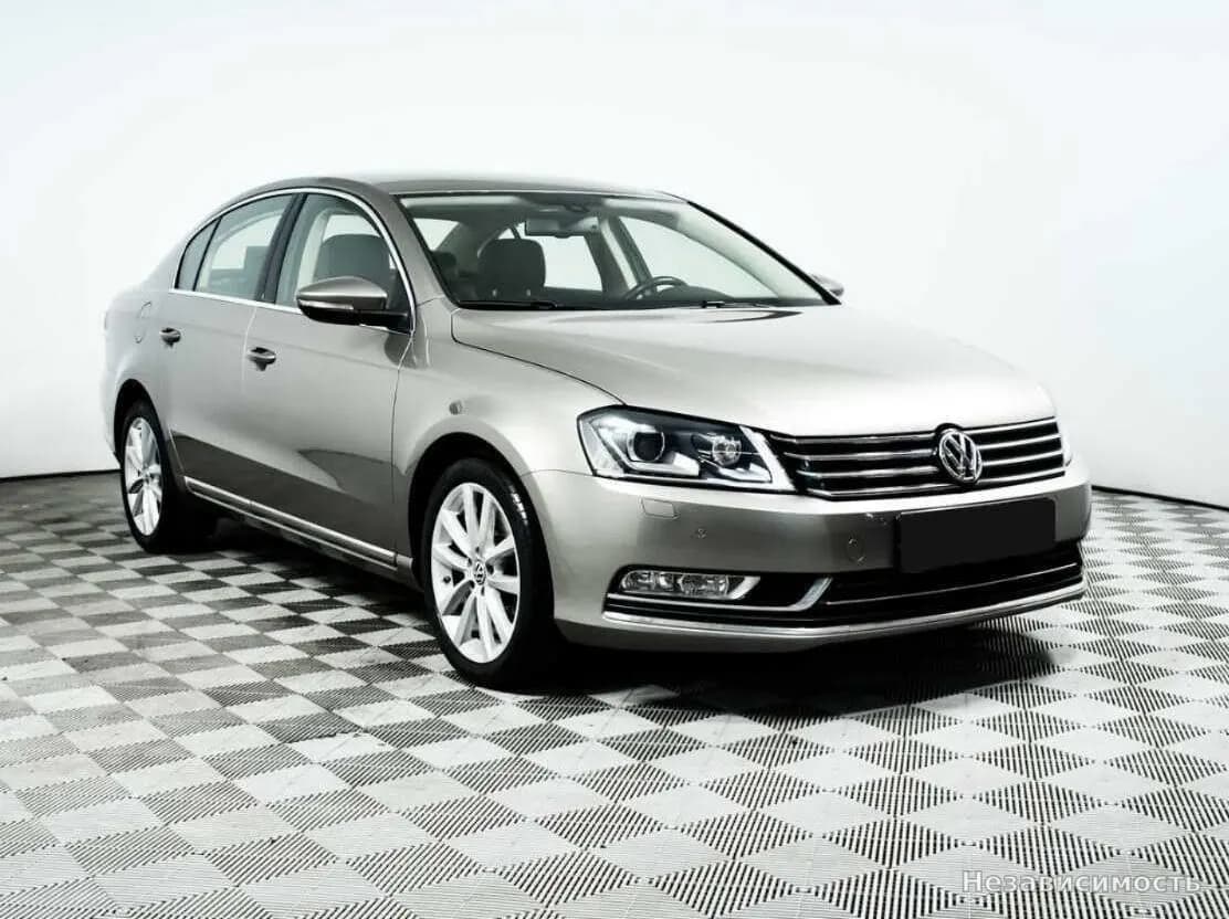 Volkswagen Passat 2012 с пробегом — фото 3