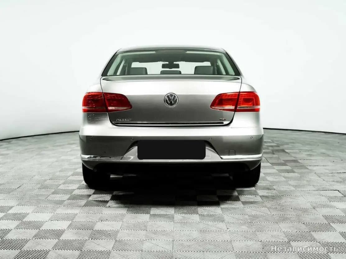 Volkswagen Passat 2012 с пробегом — фото 6