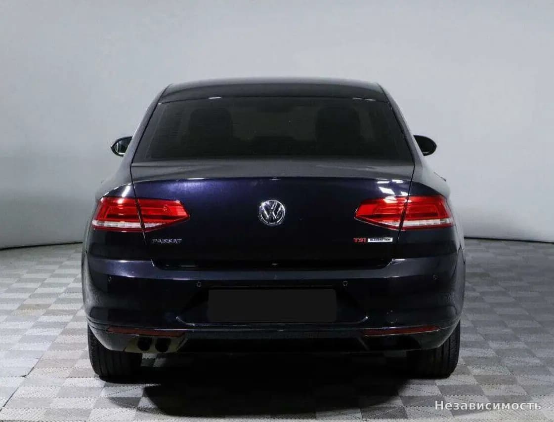 Volkswagen Passat 2015 с пробегом — фото 6