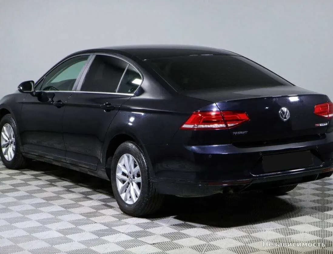 Volkswagen Passat 2015 с пробегом — фото 7