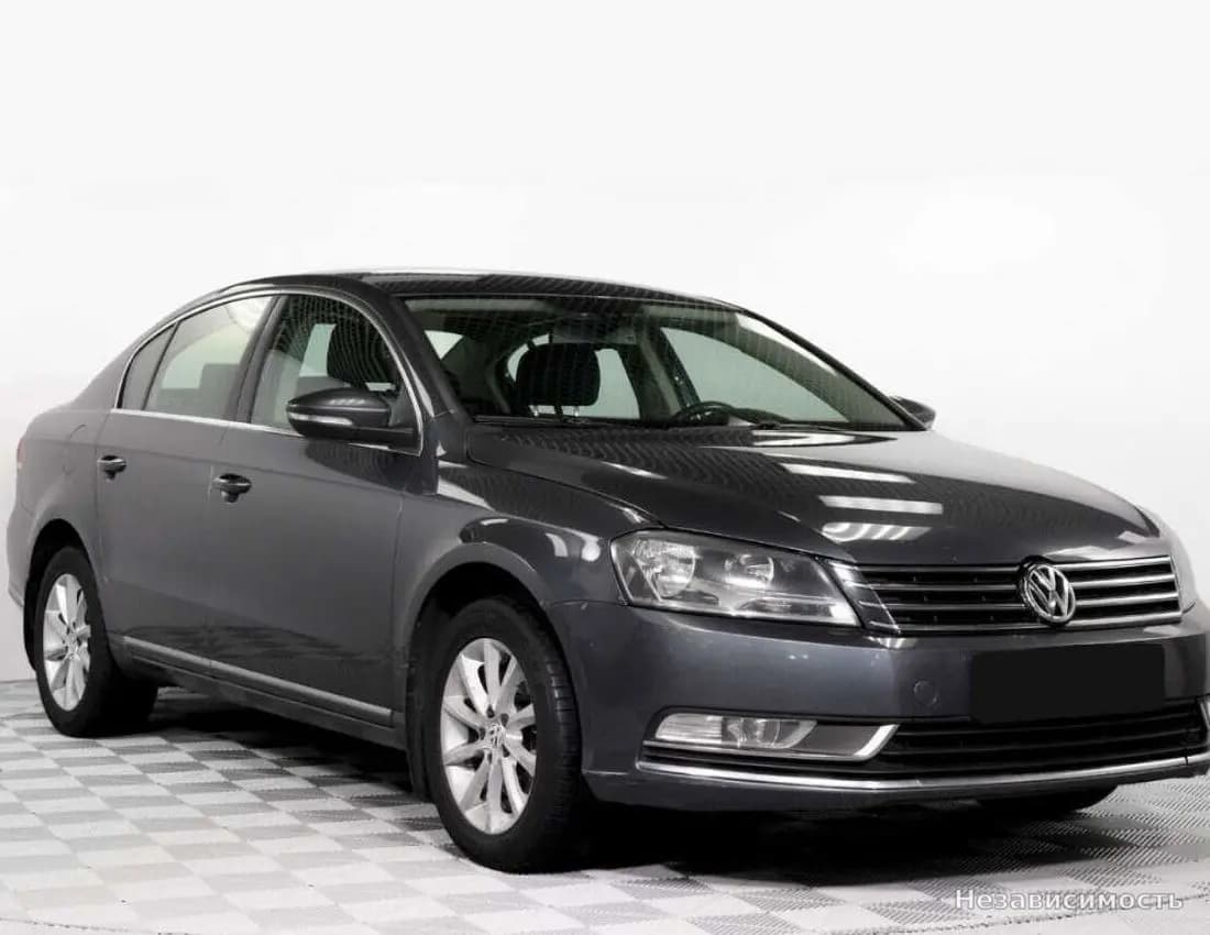 Volkswagen Passat 2012 с пробегом — фото 2