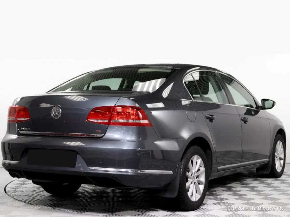 Volkswagen Passat 2012 с пробегом — фото 4
