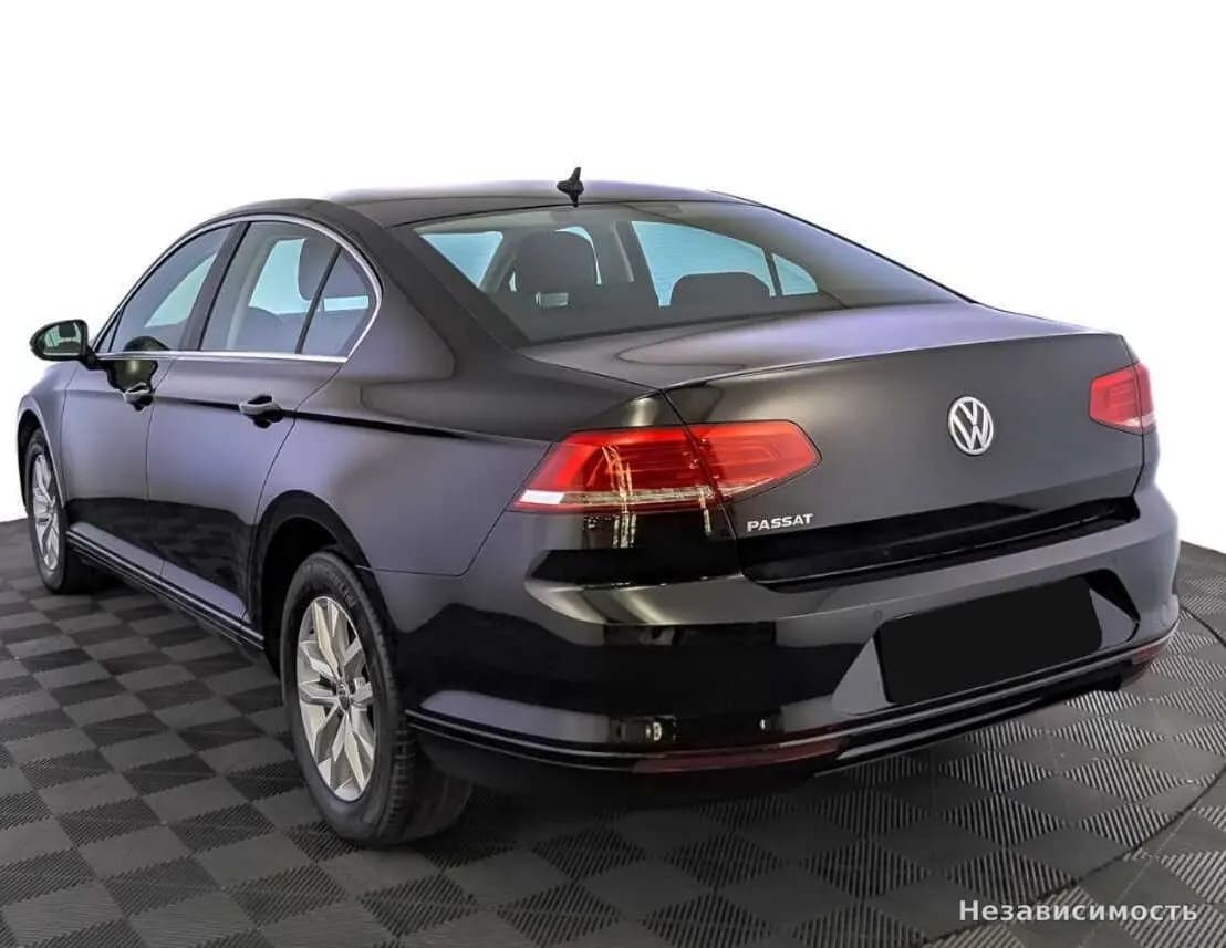 Volkswagen Passat 2018 с пробегом — фото 7