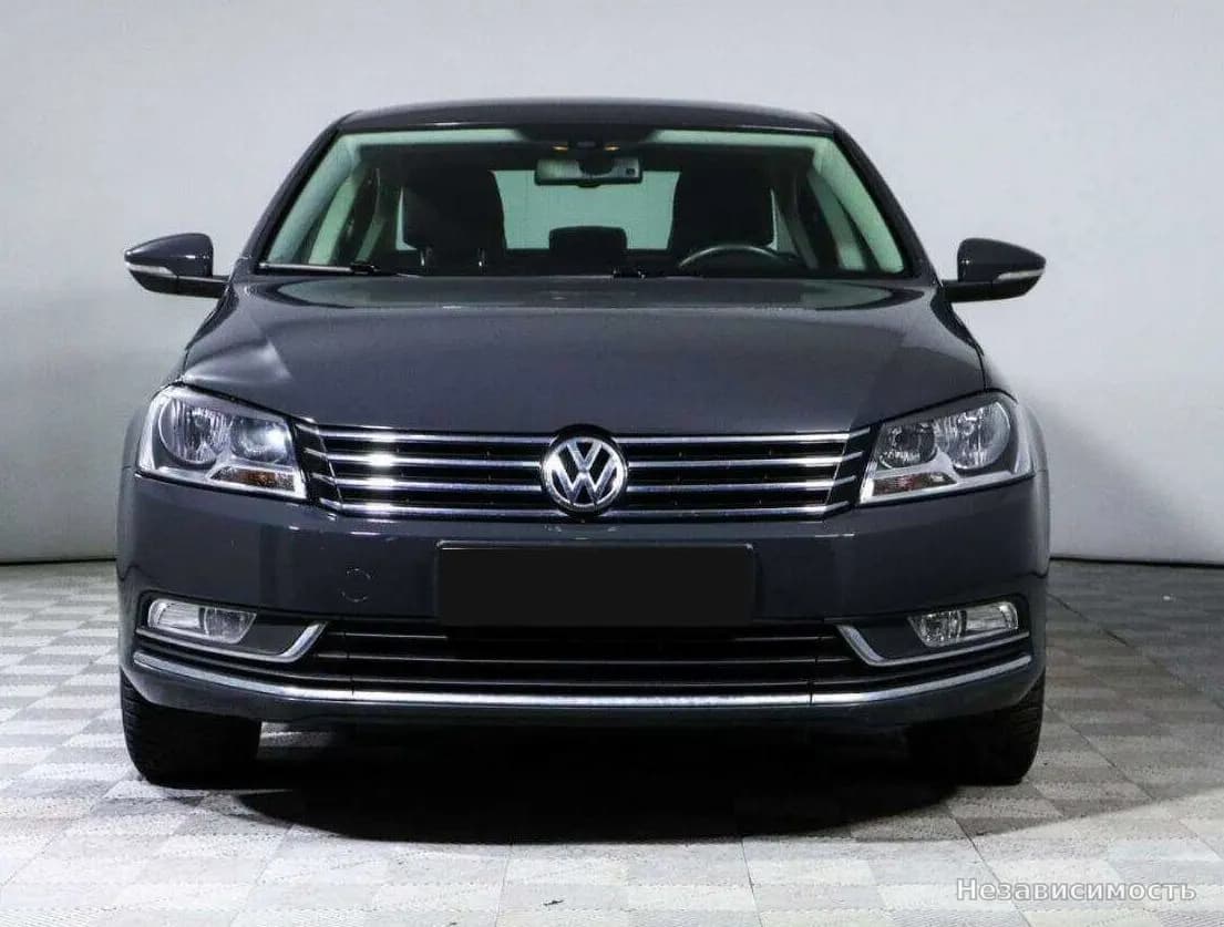 Volkswagen Passat 2014 с пробегом — фото 2