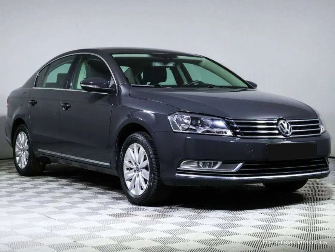 Volkswagen Passat 2014 с пробегом — фото 3