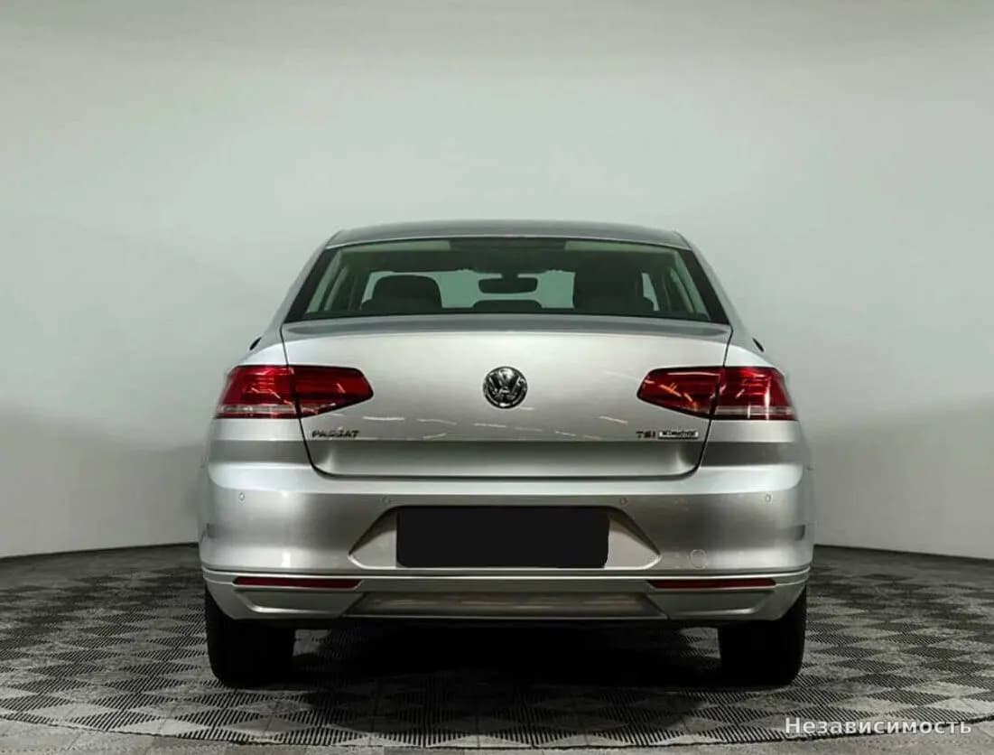 Volkswagen Passat 2016 с пробегом — фото 6