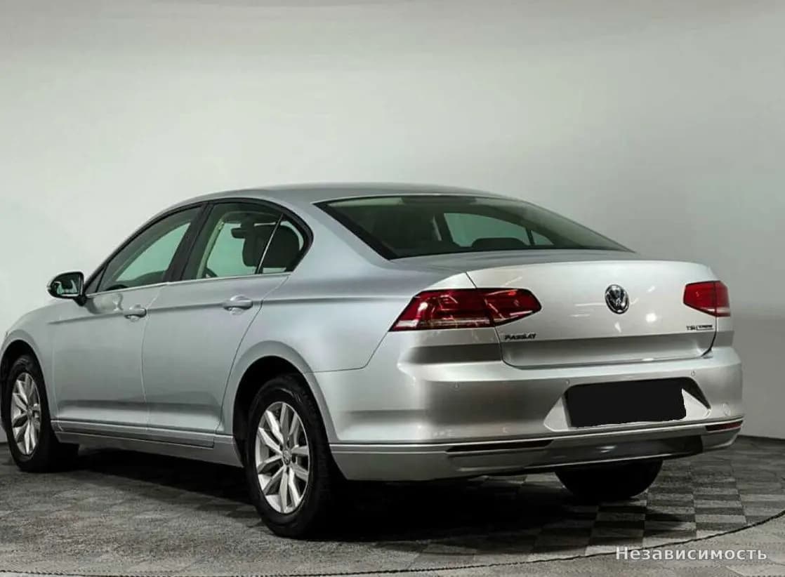 Volkswagen Passat 2016 с пробегом — фото 7