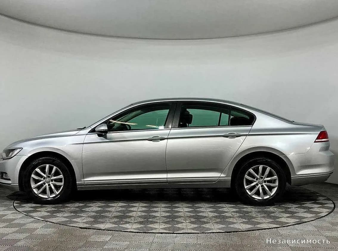 Volkswagen Passat 2016 с пробегом — фото 8