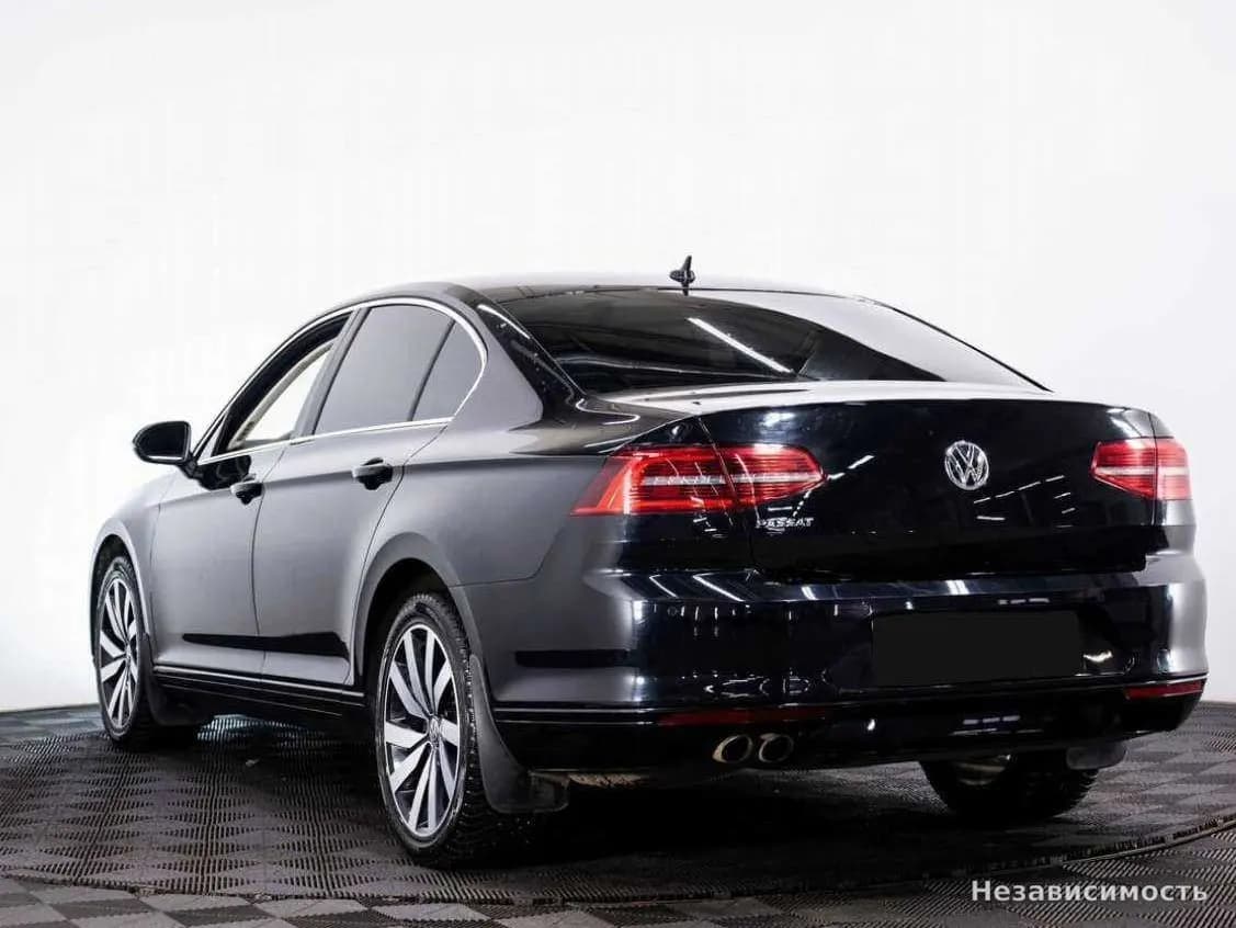 Volkswagen Passat 2019 с пробегом — фото 4