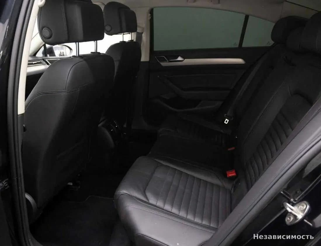 Volkswagen Passat 2019 с пробегом — фото 9
