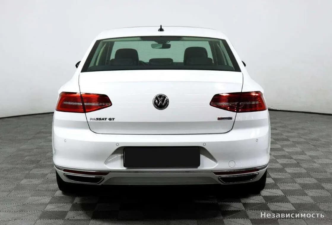 Volkswagen Passat 2018 с пробегом — фото 5