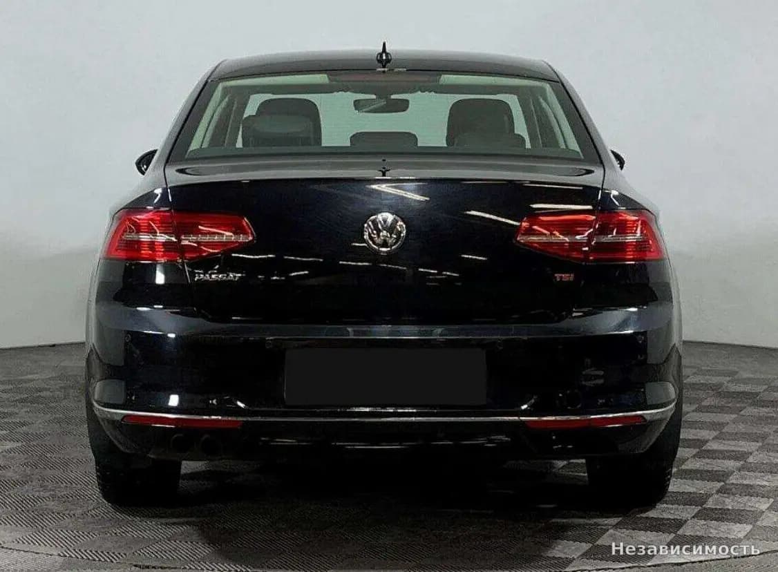 Volkswagen Passat 2017 с пробегом — фото 6