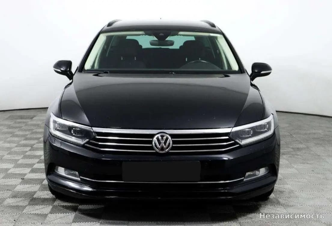 Volkswagen Passat 2019 с пробегом — фото 2