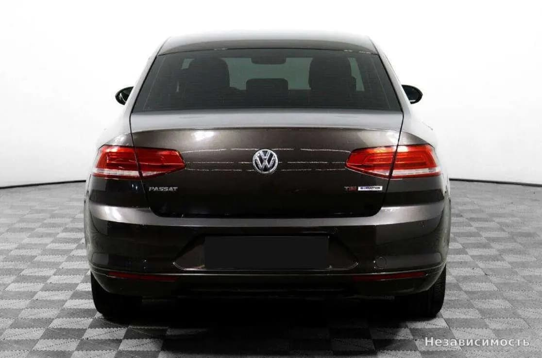 Volkswagen Passat 2016 с пробегом — фото 6