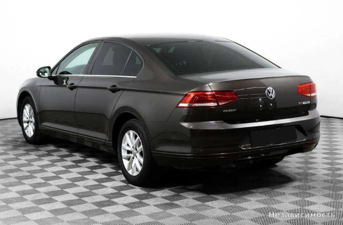 Volkswagen Passat 2016 с пробегом — фото 7